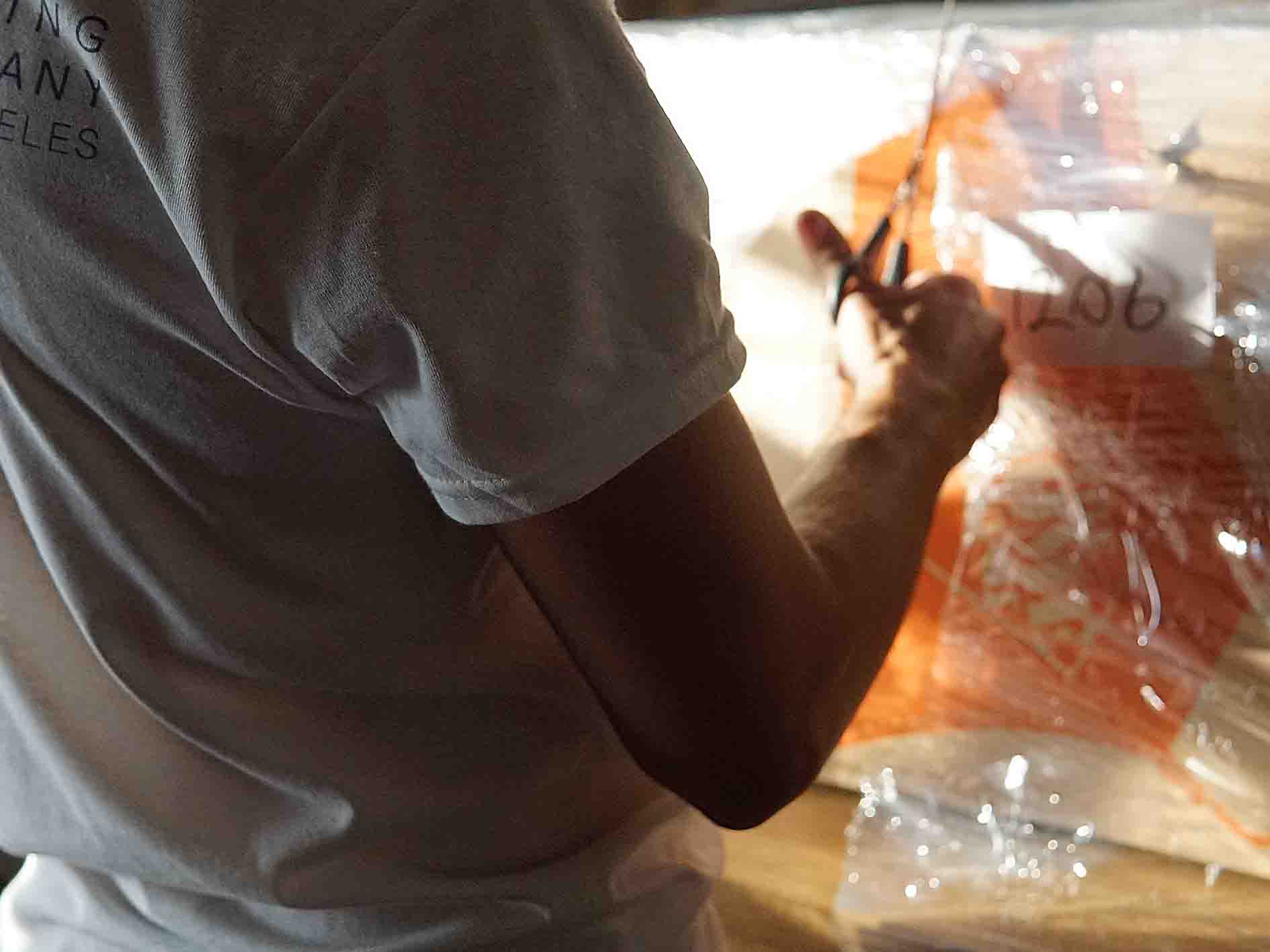  How to Pack a Bookcase for Moving?